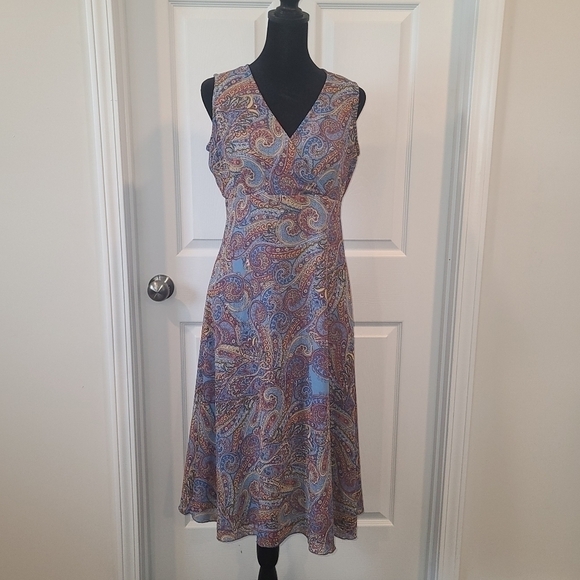 Liz Claiborne size 4 petite Dress - Picture 2 of 10